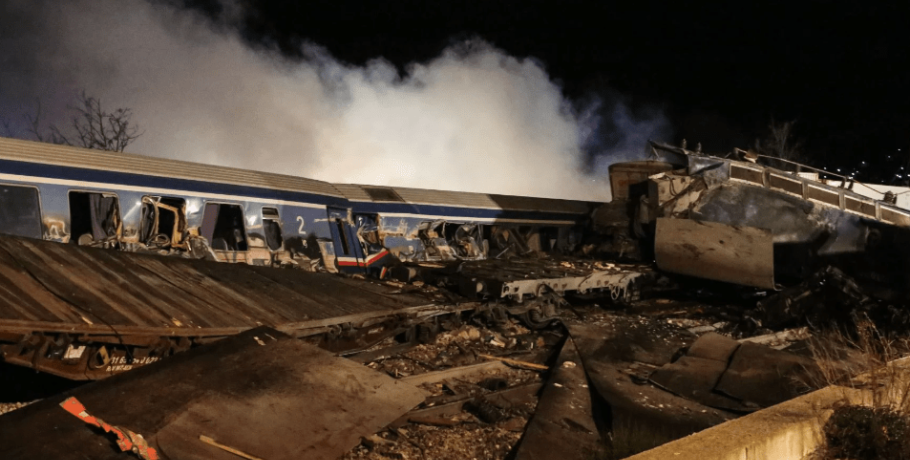 Νέα απόρριψη αιτήματος εκταφής από τον ανακριτή για την υπόθεση των Τεμπών