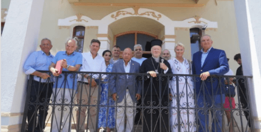 Πλήθος προσωπικοτήτων υποδέχθηκε στην Ίμβρο ο Πατριάρχης Βαρθολομαίος