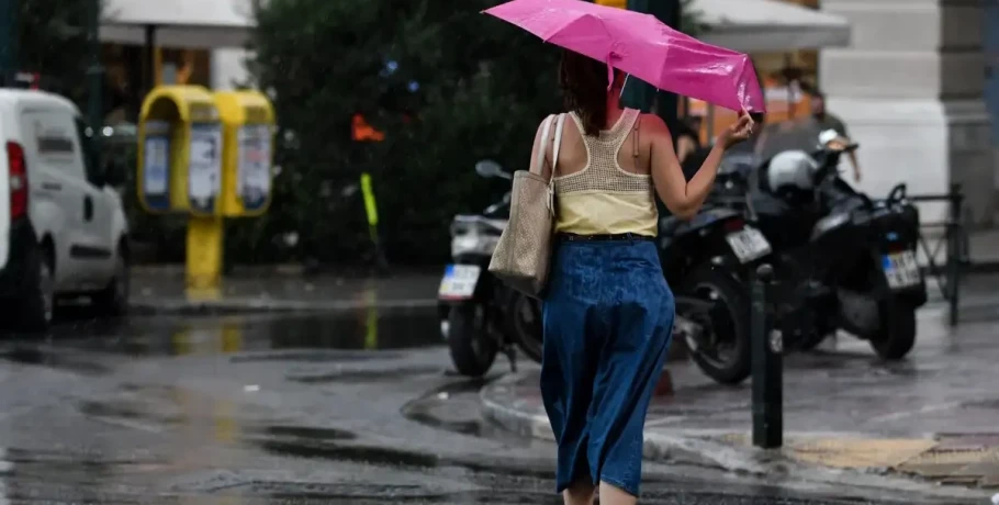 Καιρός: Στους 34 βαθμούς η θερμοκρασία σήμερα με βροχές και καταιγίδες