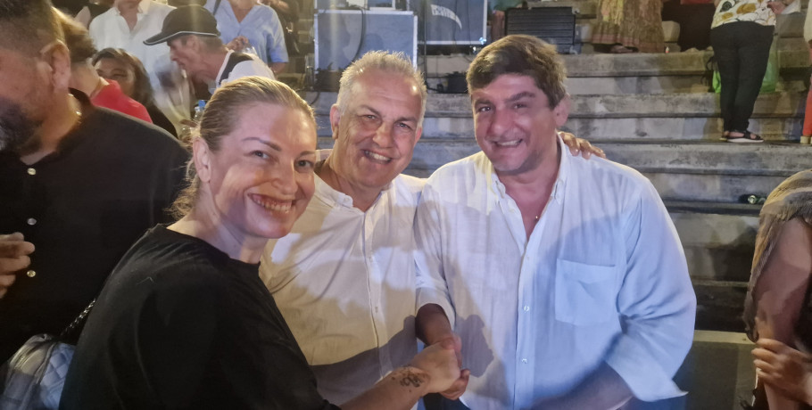 Ο Δήμαρχος Πέλλας Στάθης Φουντουκίδης στη μεγάλη συναυλία – Μια βραδιά γεμάτη λαϊκό τραγούδι