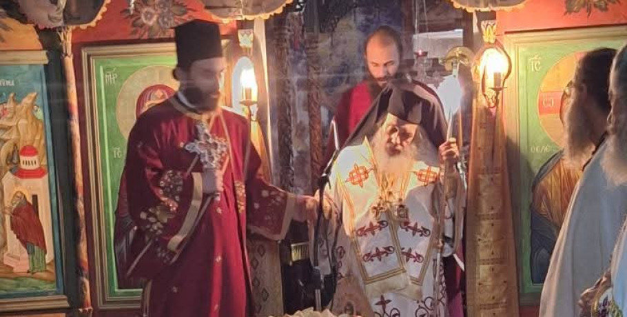 Θεία Λειτουργία στην Ιερά Μονή Αρχαγγέλου Μιχαήλ για το Θαύμα εν Χωναίς
