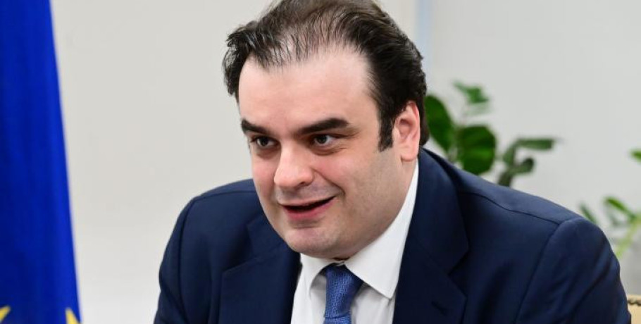 Μηδενικός φόρος για εισόδημα έως 20.000 ευρώ  σε πολύτεκνους μισθωτούς και ελεύθερους επαγγελματίες