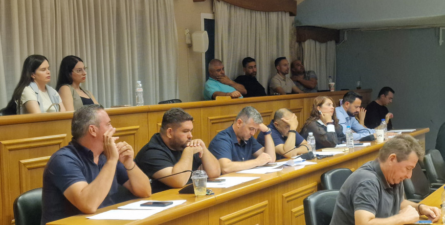 Ρήγμα στην παράταξη “Εδώ Ζούμε” του Χρήστου Μπάτση