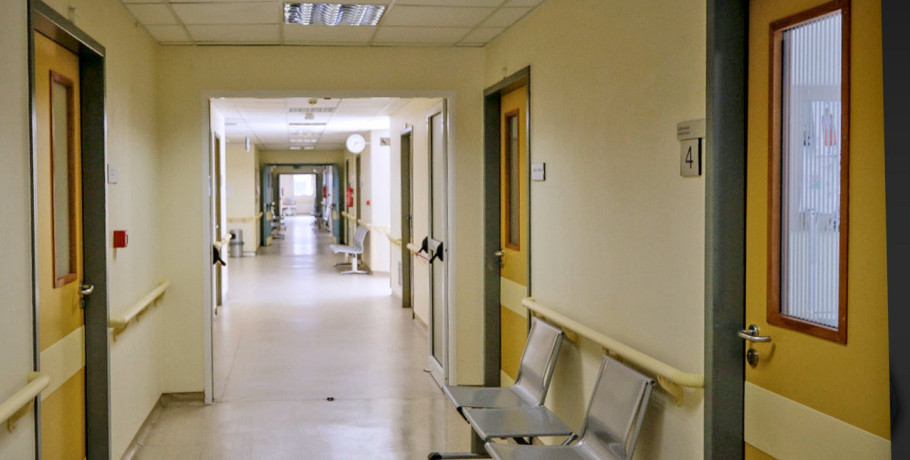 Πώς έπιασαν τον γιατρό με το φακελάκι στο Ιπποκράτειο -Η καταγγελία από τη σύζυγο ασθενούς και χαρτονομίσματα-παγίδα