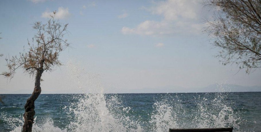 Καιρός: Πτώση της θερμοκρασίας σήμερα - Ισχυροί άνεμοι