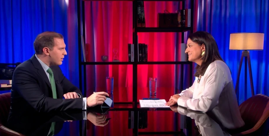 Κεραμέως : Τι αλλάζει σε ωράριο, ψηφιακή κάρτα εργασίας, προσλήψεις - Τα επιδόματα και το νέο πρόγραμμα για την απασχόληση μητέρων