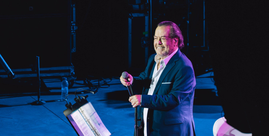 Kostello's Events: «Ο Γιάννης Πάριος μάγεψε τη Βέροια – Ανυπομονούμε για την Έδεσσα!»