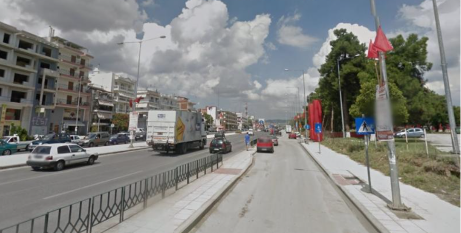 Νυχτερινές εργασίες διαγράμμισης στη λεωφόρο Μ.Θεοδωράκη- πρώην οδό Λαγκαδά