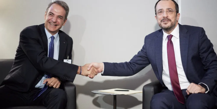 Μητσοτάκης και Χριστοδουλίδης ρίχνουν τους τόνους για το καλώδιο