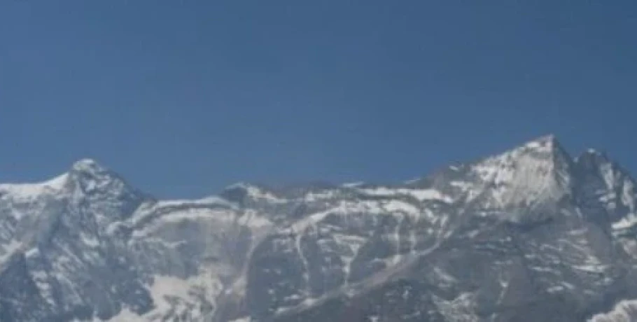 Ο Όλυμπος «ντύθηκε» στα λευκά - Χιόνια και θερμοκρασίες υπό το μηδέν