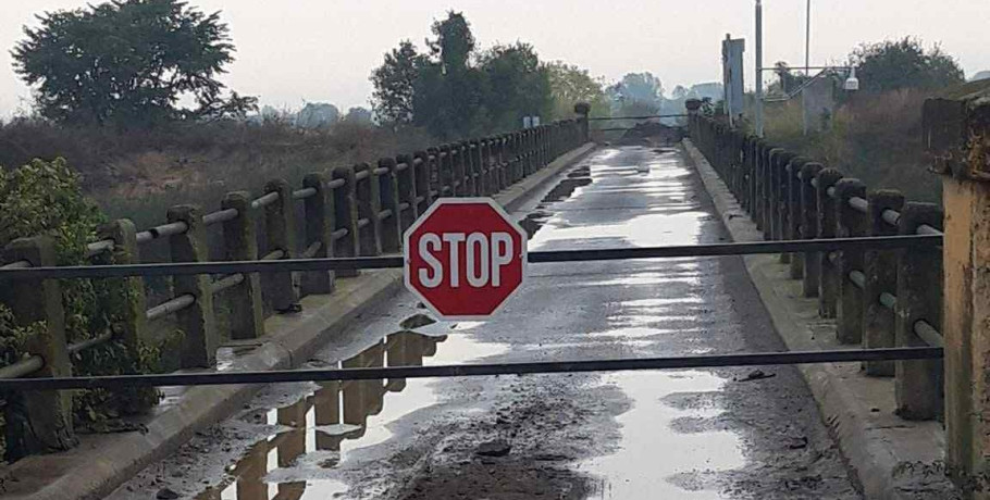 Γέφυρα Αρσενίου: Το πρόβλημα παραμένει η αγανάκτηση "φουντώνει"