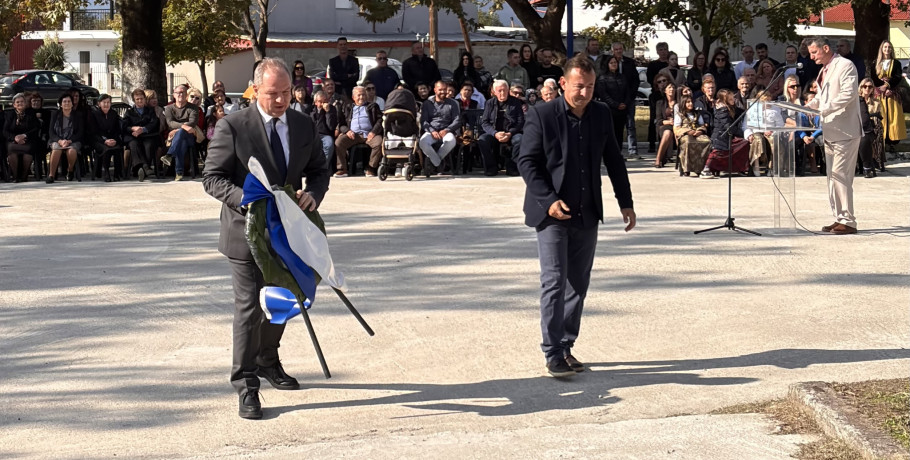 Στην επίσημη τελετή ανακήρυξης του Παλαιού Πευκωτού ως μαρτυρικού χωριού ο Διονύσης Σταμενίτης