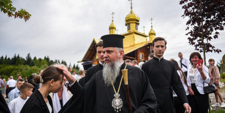 «Βράζει» το Άγιον Όρος με την επίσκεψη του Ουκρανού μητροπολίτη Επιφάνιου