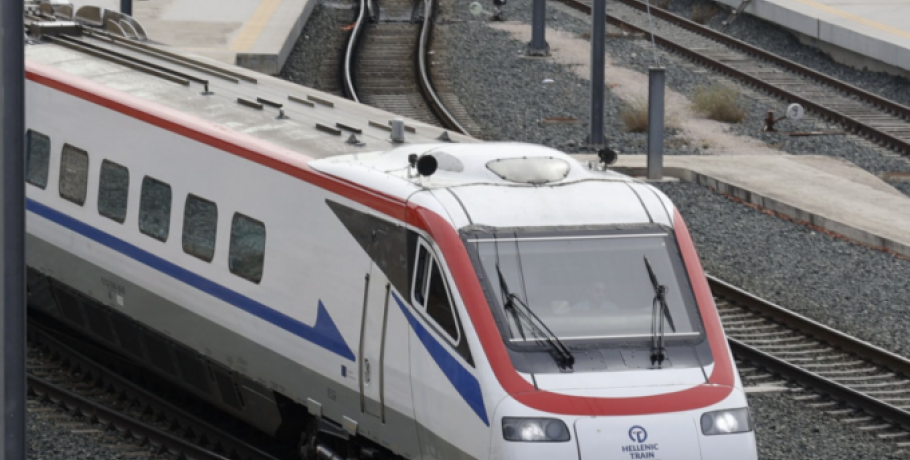Ακινητοποιήθηκε αμαξοστοιχία που έκανε το δρομολόγιο Θεσσαλονίκη - Αθήνα: Ταλαιπωρία για 144 άτομα