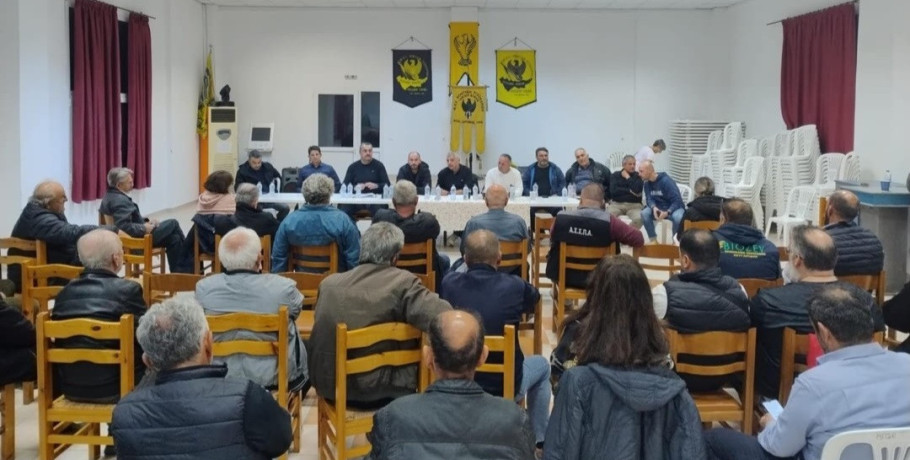 Νίκος Παρούτογλου...συνεχίζει την επαφή με τον κόσμο με λαϊκές συνελεύσεις