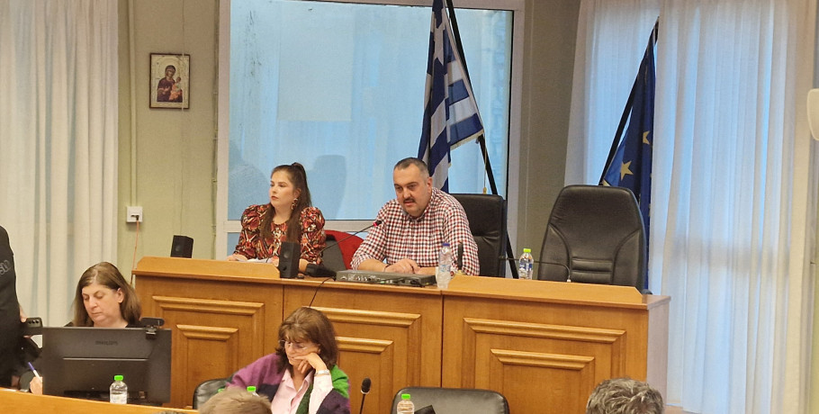 Δημοτικό Συμβούλιο Αλμωπίας: Απών ο Δήμαρχος Νίκος Παρούτογλου