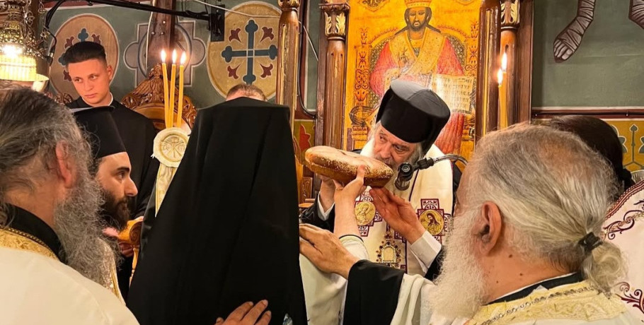 Ἱερός Εσπερινός προς τιμήν του Αγίου Δημητρίου στην Άγρα – Χοροστάτησε ο Σεβασμιώτατος Μητροπολίτης Ιωήλ