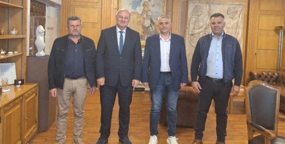 Επίσκεψη του Δημάρχου Αλμωπίας Νίκου Παρούτογλου και του Προέδρου Αρχαγγέλου Διονύση Δρένου στον Υπουργό Αγροτικής Ανάπτυξης Κώστα Τσιάρα