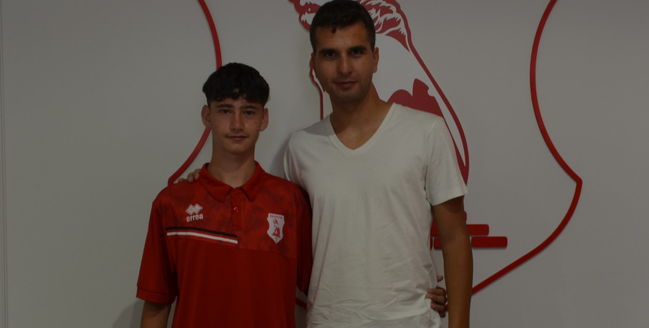 Χρήστος Παντελιάδης: Αρσένι, Γιαννιτσά, Πανσερραϊκός, Εθνική μία...μπαλιά δρόμος!