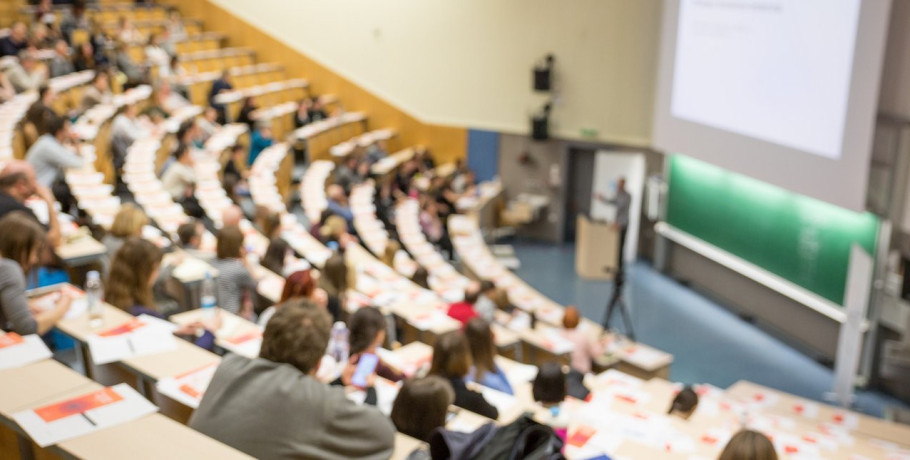 Αιώνιοι φοιτητές: Τέλος Δεκεμβρίου οι λίστες, έρχονται 285.000 διαγραφές