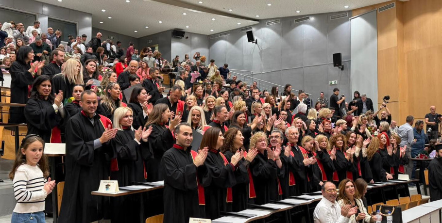 Λαμπρή ορκωμοσία αποφοίτων του Μεταπτυχιακού στη Δημόσια Διοίκηση του Πανεπιστημίου Δυτικής Μακεδονίας στην Καστοριά