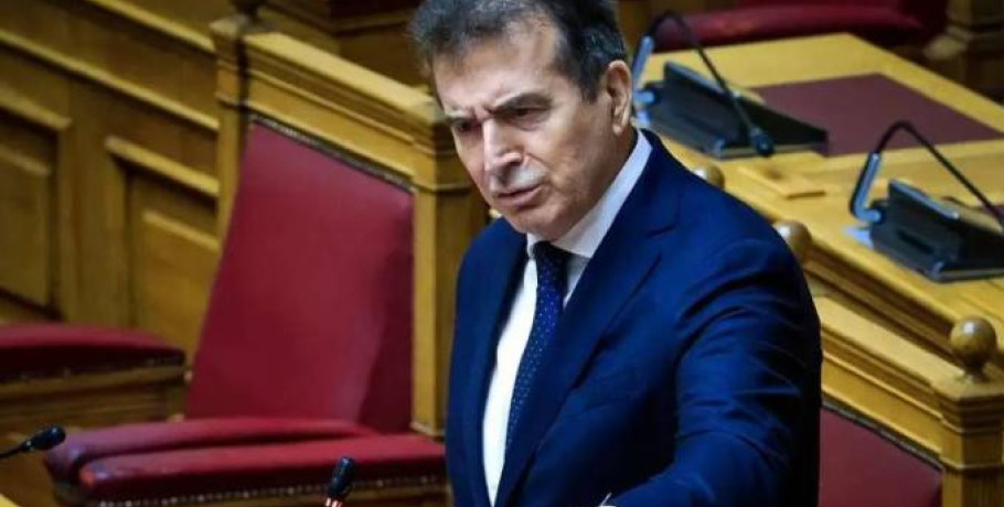 Χρυσοχοΐδης σε Κωνσταντοπούλου: «Μας λέτε για “γνωστούς-άγνωστους”, χρόνια τώρα, καλλιεργώντας θεωρίες συνωμοσίας»