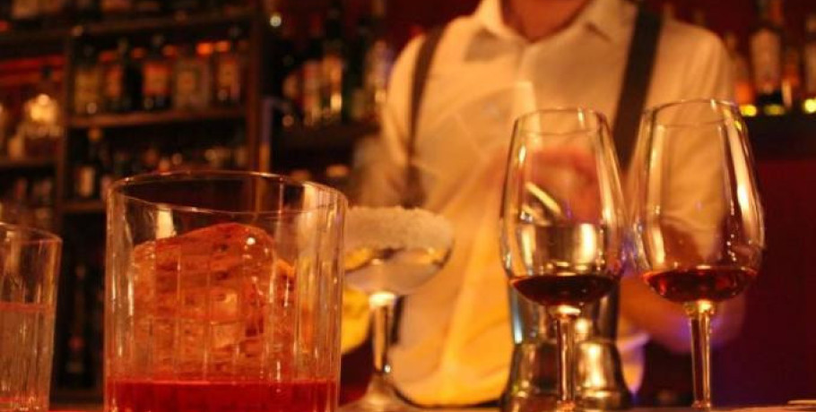 Θεσσαλονίκη: Αθώος 24χρονος μπάρμαν που σέρβιρε αλκοόλ σε 15χρονο