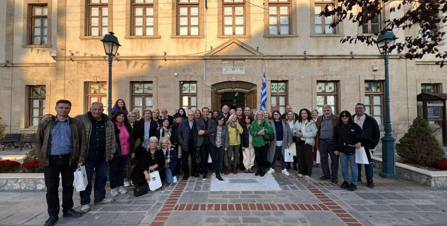 Στη Σιάτιστα εγκαινιάστηκε με επιτυχία ο κύκλος εκδηλώσεων «Λογοτεχνία και Τύπος»