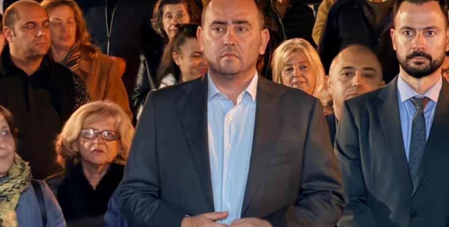 Λάκης Βασιλειάδης απο Αριδαία: ﻿Χρόνια πολλά στους εορτάζοντες!