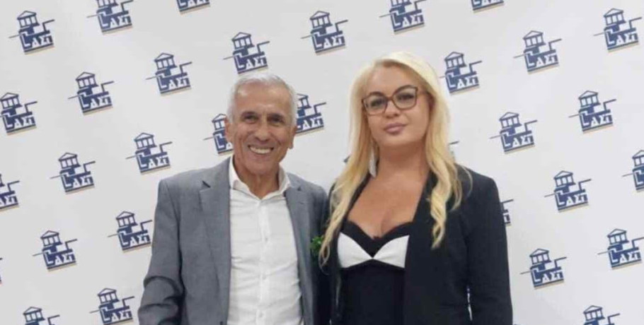 Ευχές με νόημα από την Αναστασία Δαρδανελιώτη προς τον αρχηγό της παράταξης