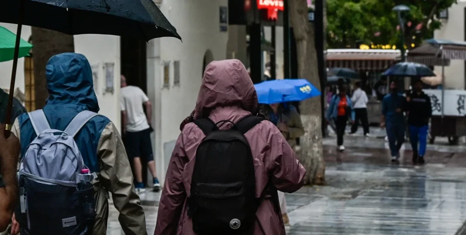 Σαρωτικό πέρασμα της κακοκαιρίας στη Δ. Ελλάδα: Δρόμοι χείμαρροι, απεγκλωβισμοί -Το σκηνικό σήμερα