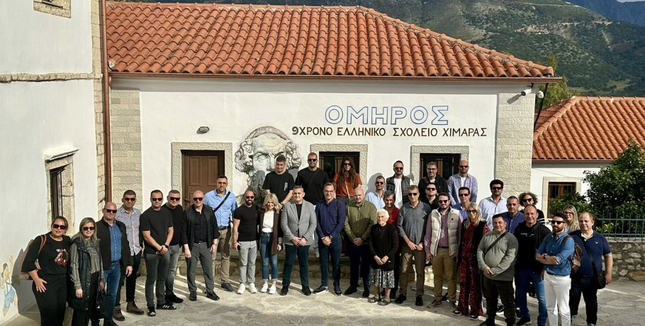 Ένωση Αξιωματικών Ελληνικής Αστυνομίας Κεντρικής Μακεδονίας-Οδοιπορικό τιμής και μνήμης στους Έλληνες ομογενείς της Αλβανίας με τον Φρέντη Μπελέρη