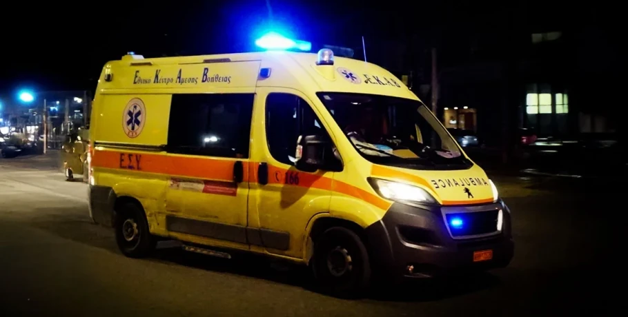 Ανήλικος βρέθηκε χτυπημένος στο κεφάλι μέσα στο προαύλιο λυκείου στον Βόλο