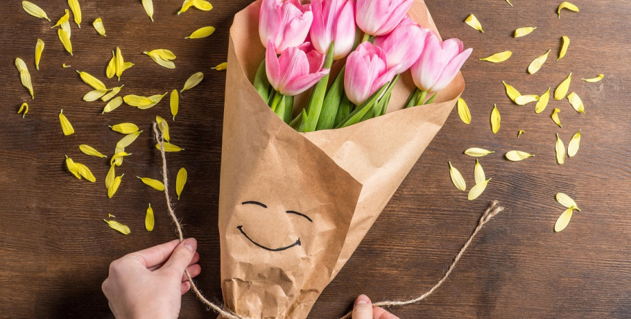 Ποιοι γιορτάζουν σήμερα 11 Νοεμβρίου