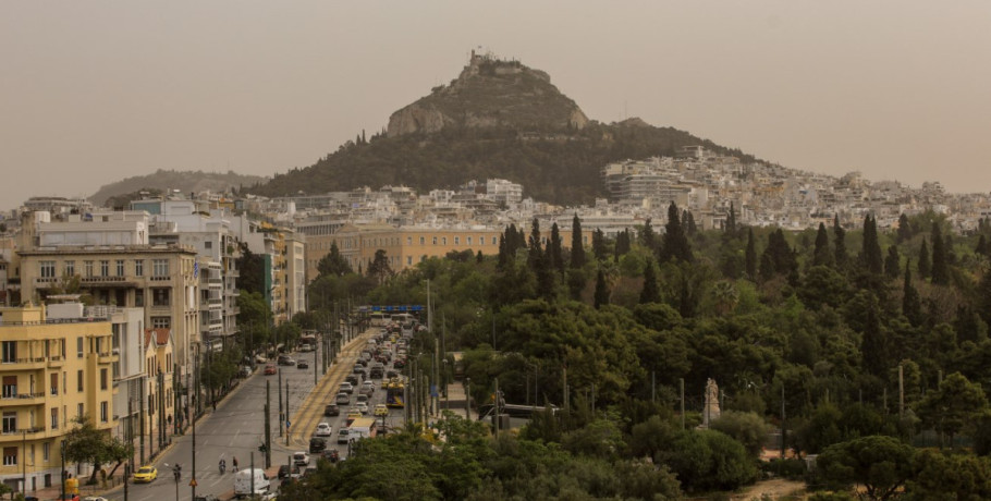 Καιρός: Υψηλές θερμοκρασίες, ομίχλες και αφρικανική σκόνη συνθέτουν το σκηνικό την Κυριακή