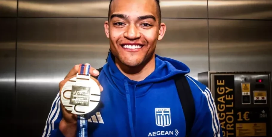 «Όλοι περνάμε την Οδύσσειά μας»: Κατάθεση ψυχής από τον Εμμανουήλ Καραλή - Ο σοβαρός τραυματισμός και η δυσλεξία