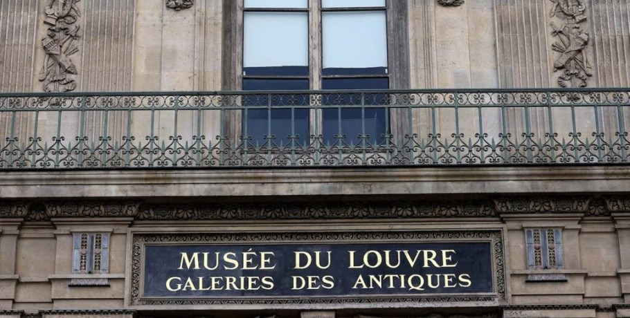 Λούβρο: Η ληστεία στο μουσείο έγινε από μικροεγκληματίες