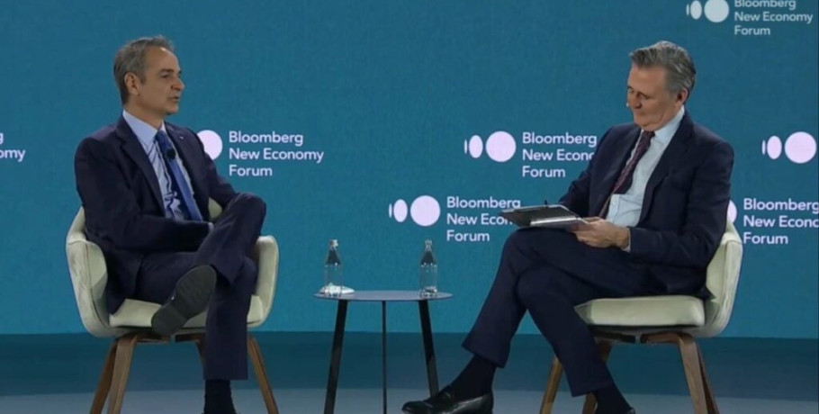 Μητσοτάκης στο Bloomberg News: H κρίση ανήκει στο παρελθόν – Η Ελλάδα ενεργειακός κόμβος και γέφυρα με την Ασία