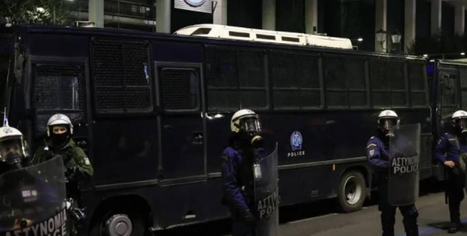 «Φρούριο» η Αθήνα για το Πολυτεχνείο: Πάνω από 5.000 αστυνομικοί, drones και μέτρα σε Πρεσβείες