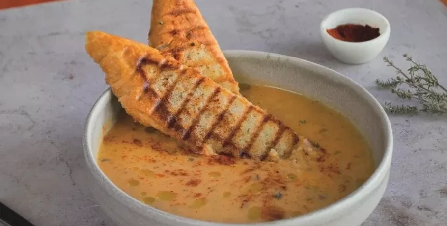 Σούπα λαχανικών με τραχανά