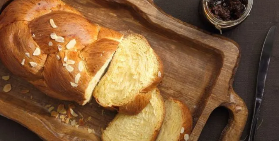 ΕΦΕΤ: Ανακαλεί γνωστό τσουρέκι με πραλίνα φουντουκιού