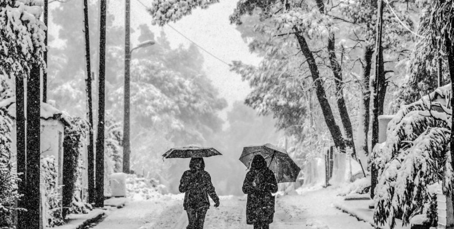 Ραγδαία αλλαγή του καιρού – Σε ποιες περιοχές αναμένονται τα πρώτα χιόνια