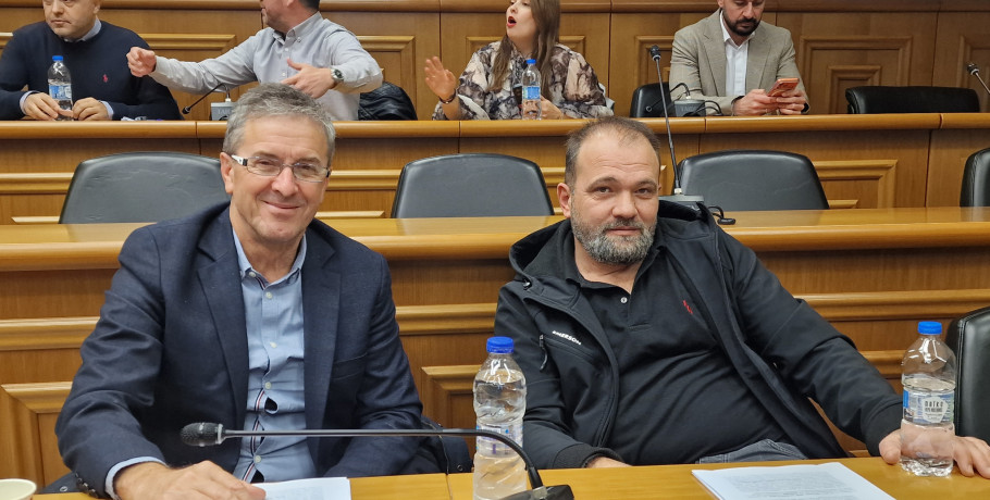 Δημήτρης Μπίνος: Σας στηρίζω, αναλάβατε την ευθύνη να τρέξετε τα πράγματα