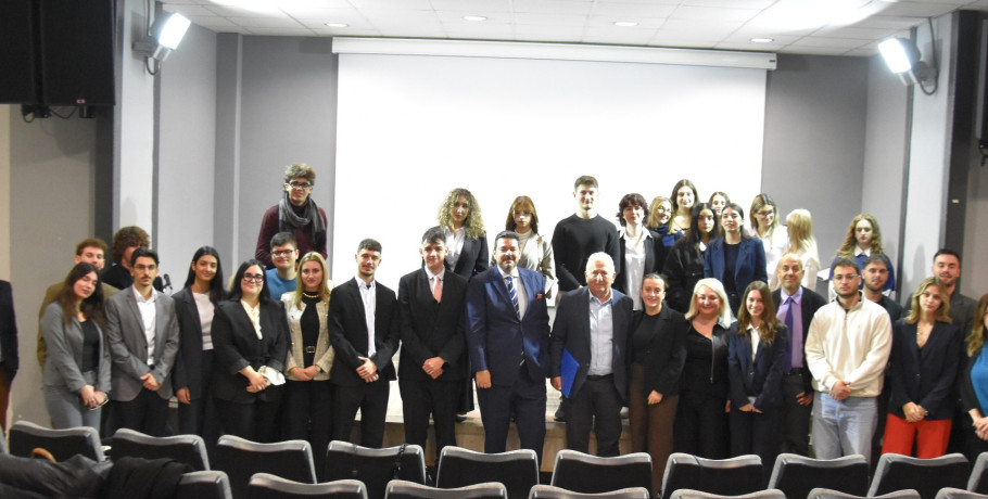 Η Νάουσα και πάλι στο προσκήνιο των Διεθνών Εξελίξεων