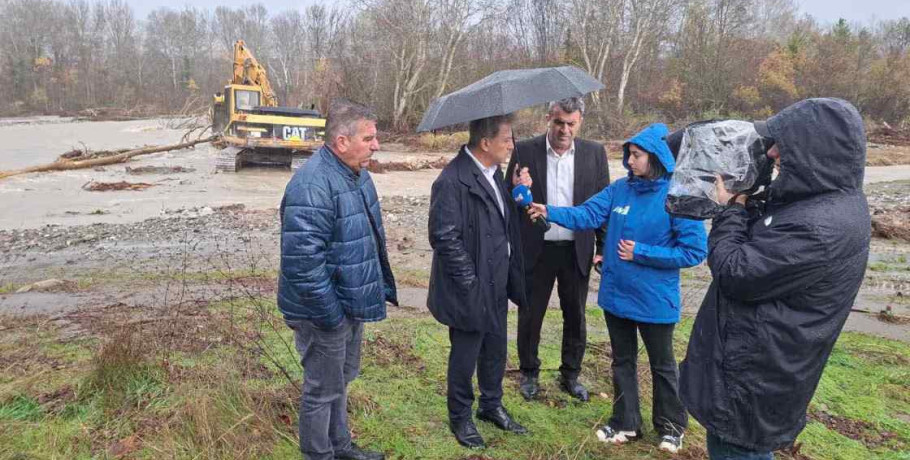 Στις πληγείσες περιοχές της Π.Ε. Καστοριάς ο Περιφερειάρχης Δυτικής Μακεδονίας Γ. Αμανατίδης & οι Αντιπεριφερειάρχες Δ. Σαββόπουλος, Π.Χαρούμενος.