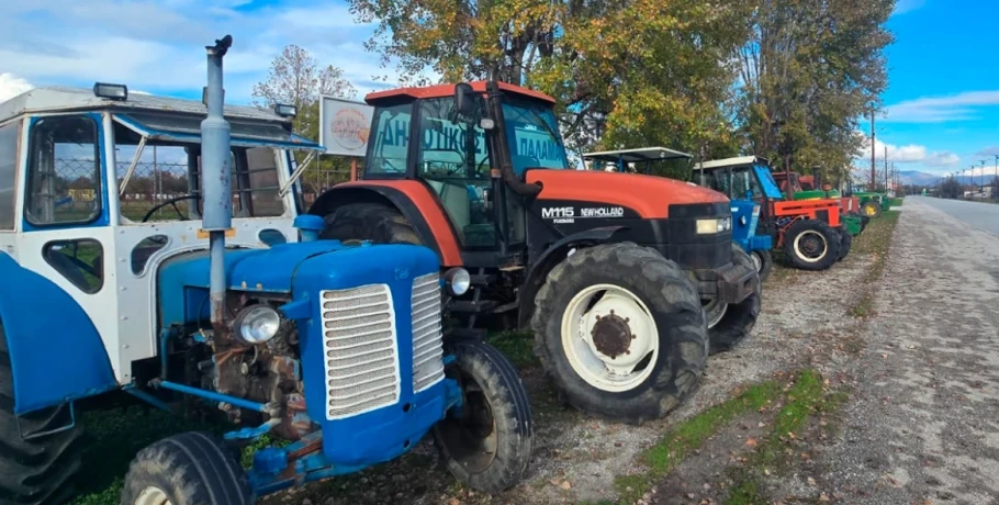 Ξεκίνησαν οι αγροτικές κινητοποιήσεις με μπλόκα σε Λάρισα, Καρδίτσα και Τρίκαλα