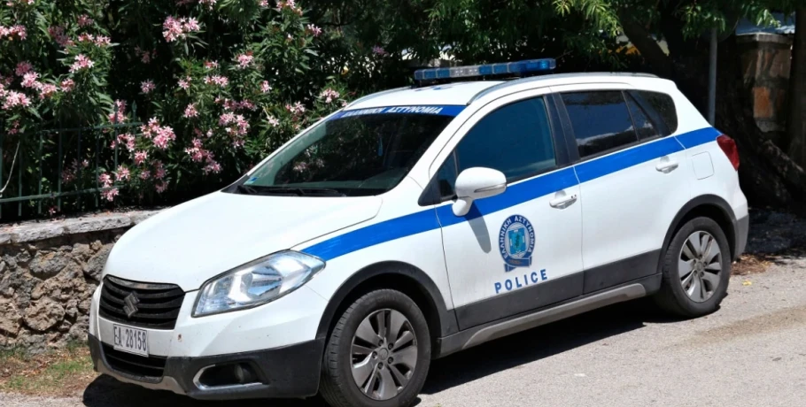 Νεκρός 47χρονος στη Νέα Πέραμο – Τραυματισμένος ο αδελφός του, φέρεται να είναι ο δράστης