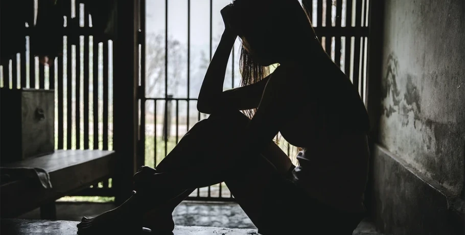 Συναγερμός για τον «δράκο» που επιτίθεται σε γυναίκες στον Άλιμο – Φόβοι ότι «χτύπησε» και στον Πειραιά