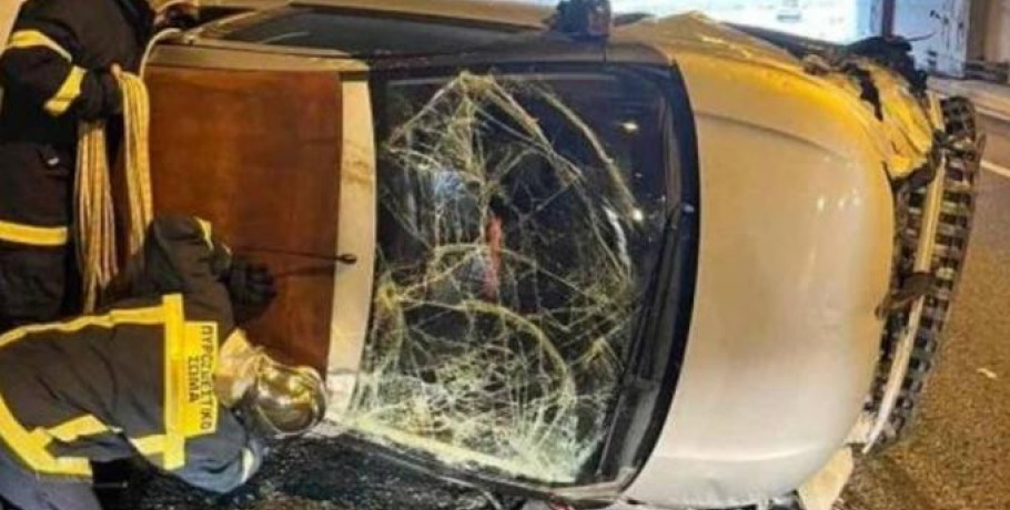 Καβάλα: Τροχαίο για την Πηγή Δεβετζή - Τούμπαρε το αυτοκίνητό της σε τούνελ
