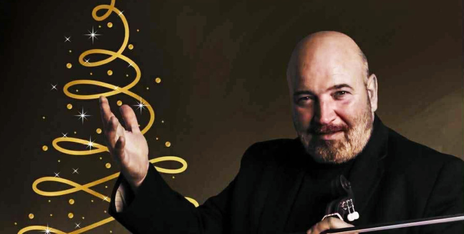 Φωταγώγηση  του Χριστουγεννιάτικου Δέντρου στη Σκύδρα με τον μεγάλο καλλιτέχνη Νίκο Ζωιδάκη